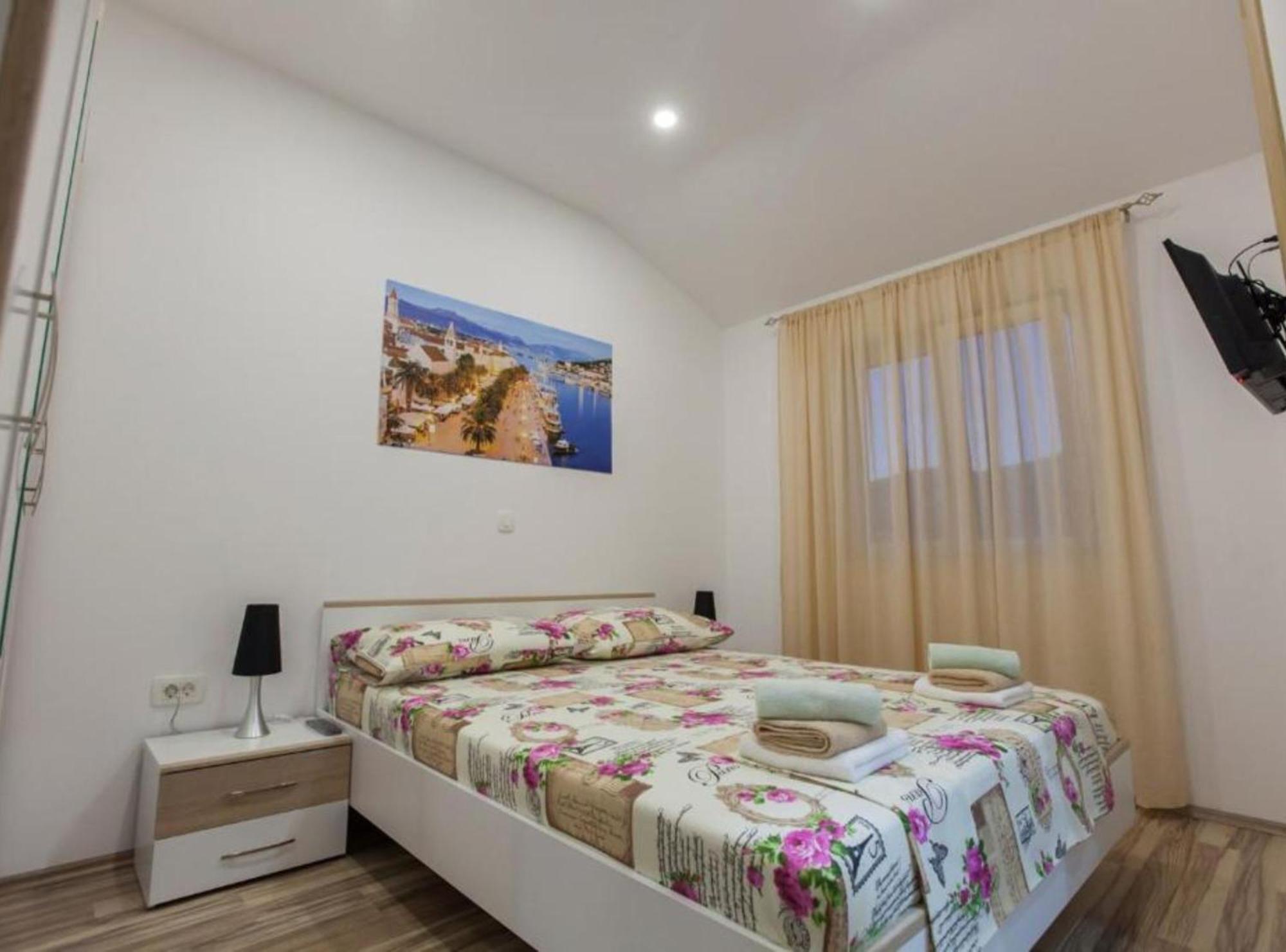 Apartment Dalmatia Kaštela エクステリア 写真