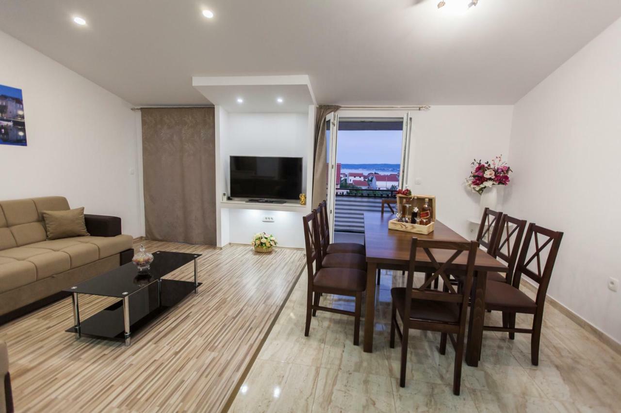 Apartment Dalmatia Kaštela エクステリア 写真