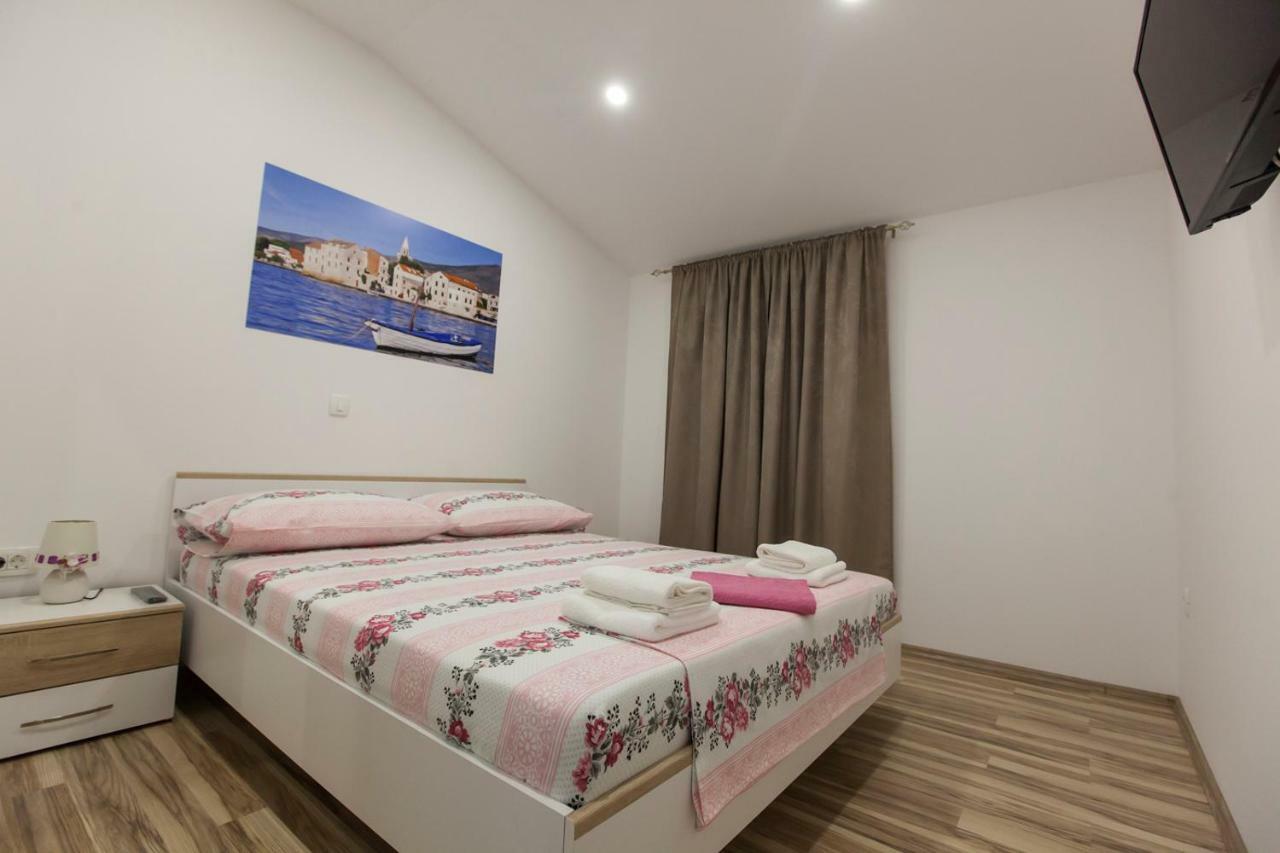 Apartment Dalmatia Kaštela エクステリア 写真