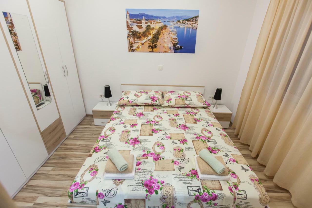 Apartment Dalmatia Kaštela エクステリア 写真